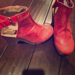 Free People Amber Orchard clogs size 38